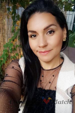 220414 - Andrea Age: 37 - Costa Rica