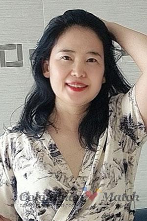 220558 - Lisa Age: 46 - China