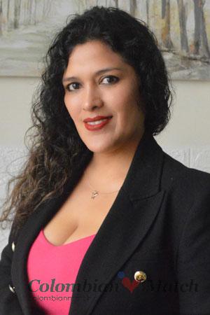 220612 - Ysabel Age: 44 - Peru