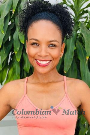 220943 - Jeniffer Age: 41 - Colombia