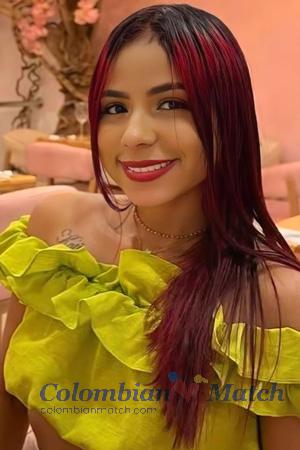 221401 - Carolina Age: 23 - Colombia