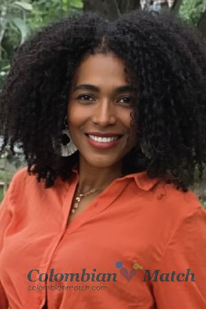221706 - Antonia Age: 44 - Colombia