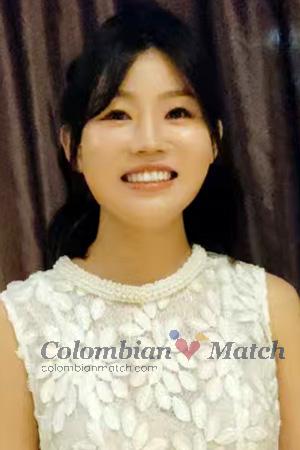 223153 - Marleen Age: 29 - China