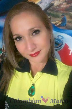 223304 - Jacqueline Age: 51 - Costa Rica