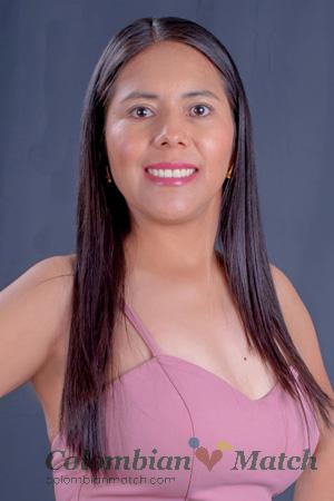 223585 - Flora Age: 37 - Bolivia