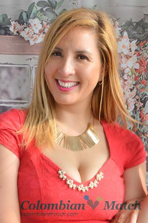 226550 - Andrea Age: 36 - Peru