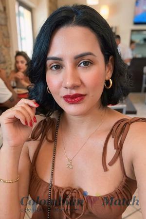 226816 - Iremsy Age: 34 - Colombia